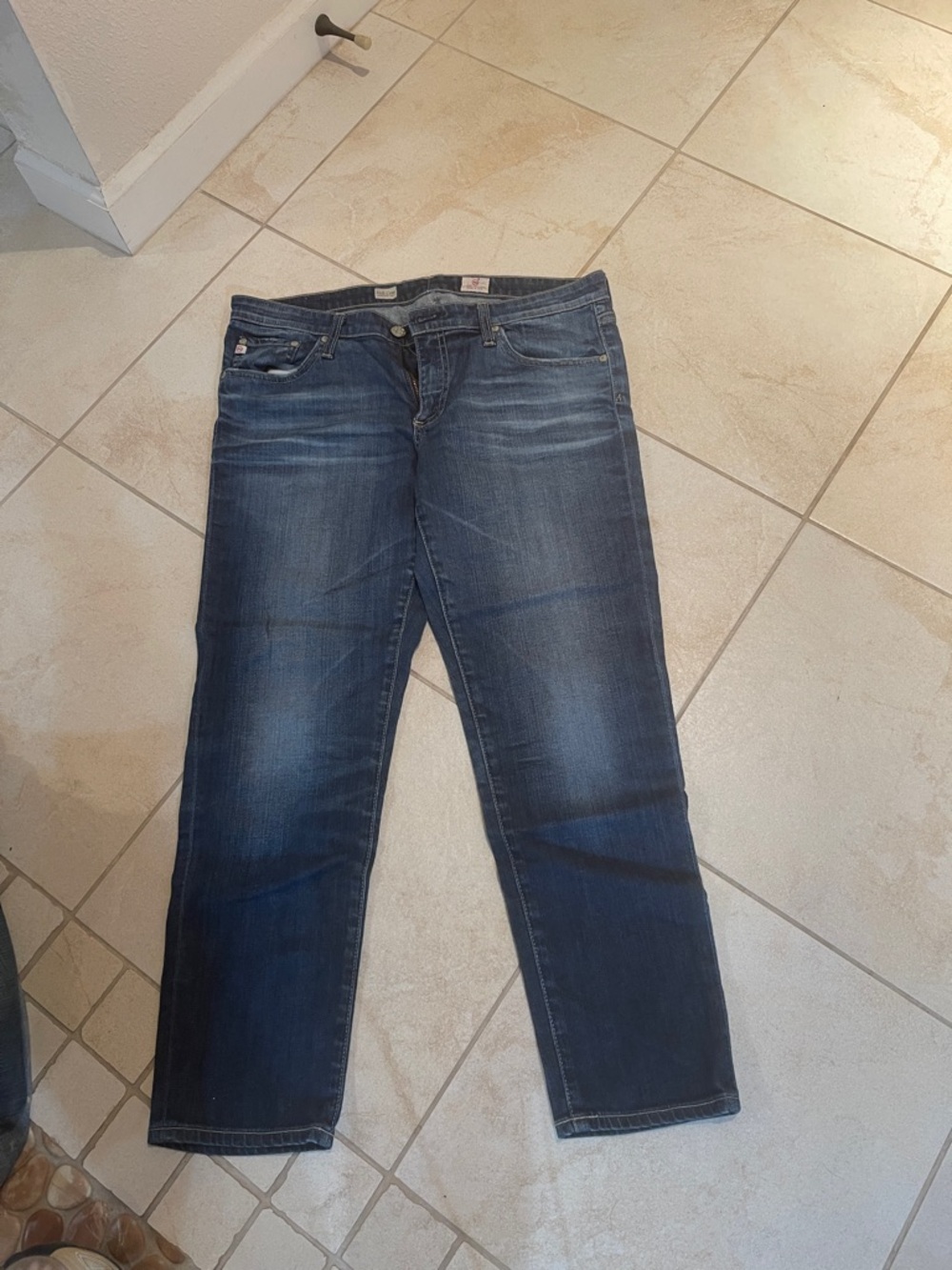 AG Adriano Goldschmied Dark Blue Cropped Jeans
